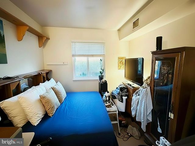 2014 JASON DR, Huntingdon Valley, PA 19006