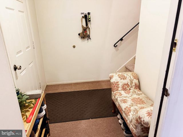 2014 JASON DR, Huntingdon Valley, PA 19006