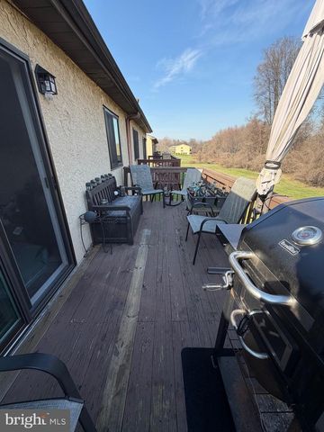 2014 JASON DR, Huntingdon Valley, PA 19006
