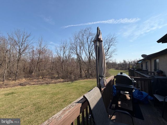 2014 JASON DR, Huntingdon Valley, PA 19006