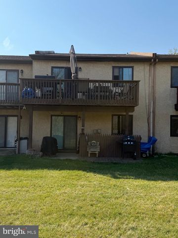 2014 JASON DR, Huntingdon Valley, PA 19006