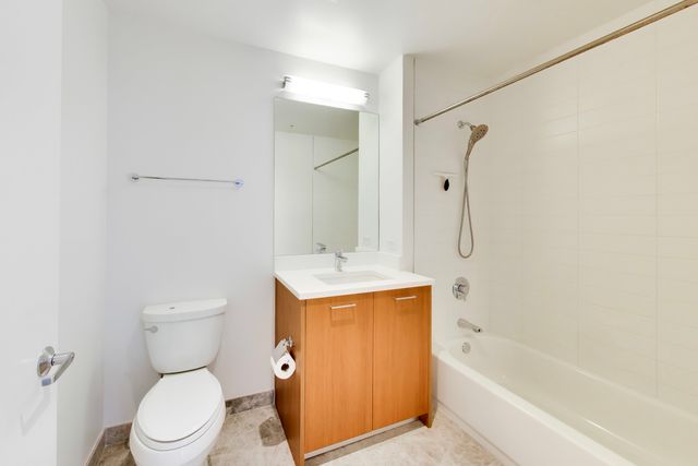 1629 S Prairie Avenue 805, Chicago, IL 60616