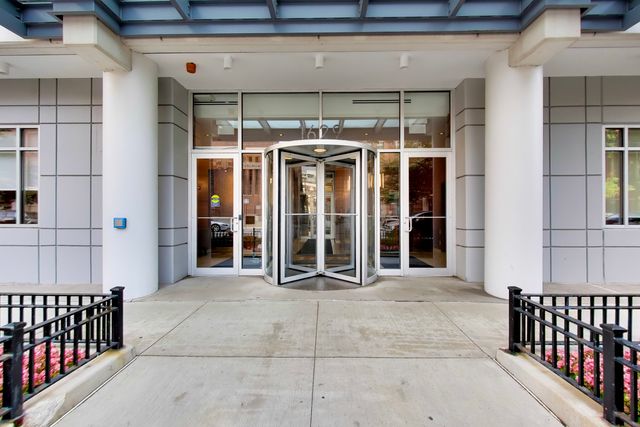 1629 S Prairie Avenue 805, Chicago, IL 60616