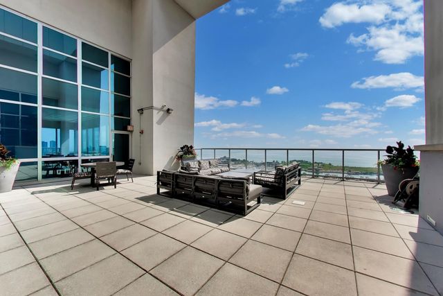 1629 S Prairie Avenue 805, Chicago, IL 60616