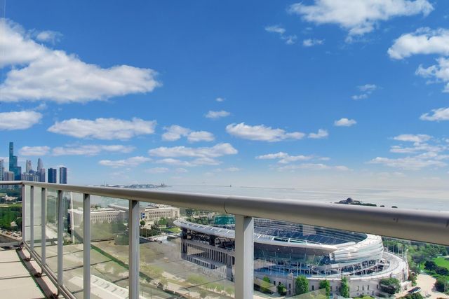 1629 S Prairie Avenue 805, Chicago, IL 60616