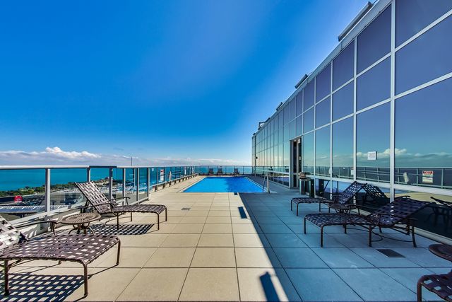 1629 S Prairie Avenue 805, Chicago, IL 60616