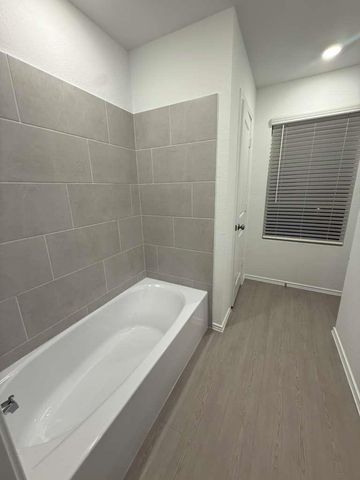 17702 Sage Thrasher DR, Pflugerville, TX 78660