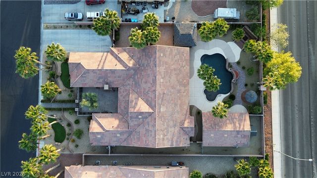 7032 Via Campanile Avenue, Las Vegas, NV 89131