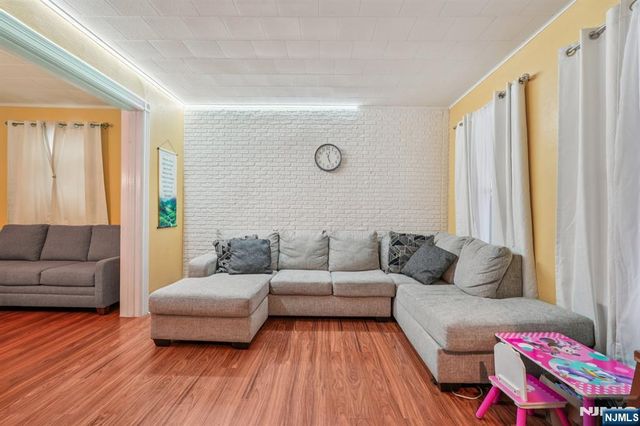 670 Devon Street, Kearny, NJ 07032