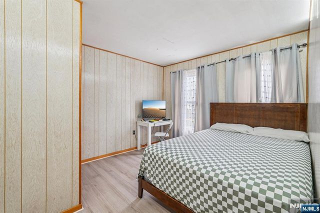 670 Devon Street, Kearny, NJ 07032