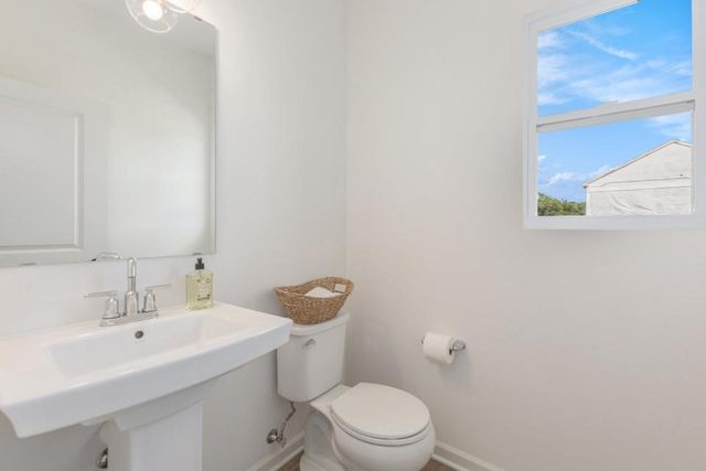 5820 Boxthorn Trail, Kalamazoo, MI 49009