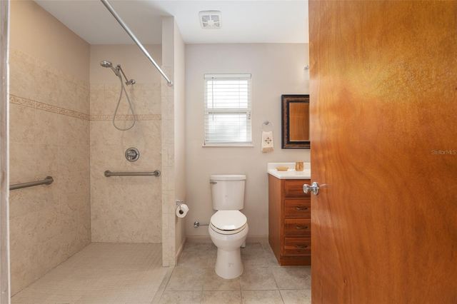 3411 NE 11TH TERRACE, Gainesville, FL 32609