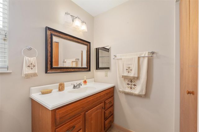3411 NE 11TH TERRACE, Gainesville, FL 32609