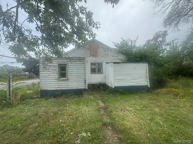 14846 Maddelein Street, Detroit, MI 48205