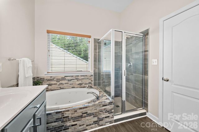3813 Quiet Creek Circle, Charlotte, NC 28213