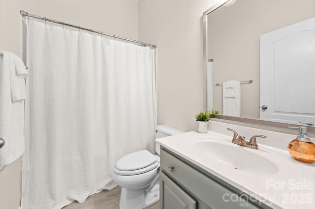 3813 Quiet Creek Circle, Charlotte, NC 28213