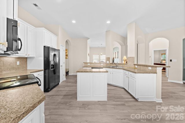 3813 Quiet Creek Circle, Charlotte, NC 28213