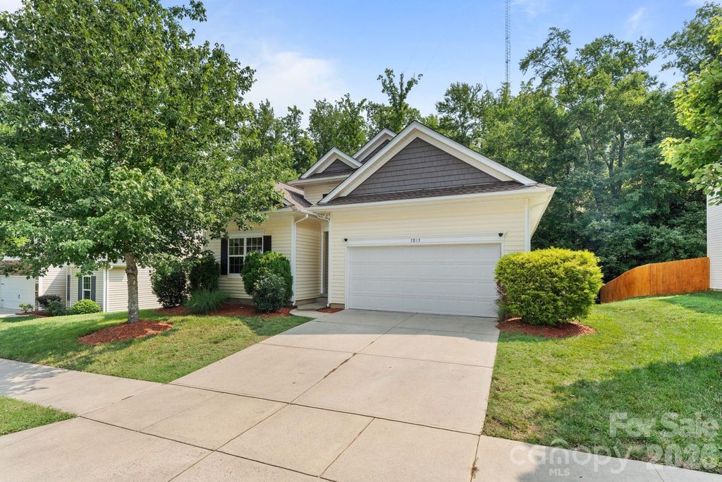 3813 Quiet Creek Circle, Charlotte, NC 28213