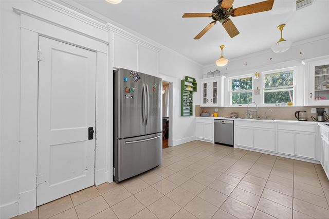 38011 Spur 149 Road, Magnolia, TX 77354