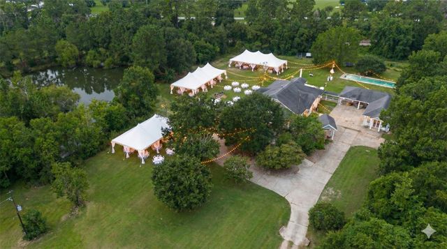 38011 Spur 149 Road, Magnolia, TX 77354