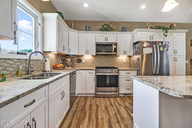 1432 Sawmill Rd., Crossville, TN 38555