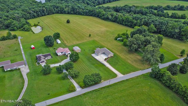 1432 Sawmill Rd., Crossville, TN 38555