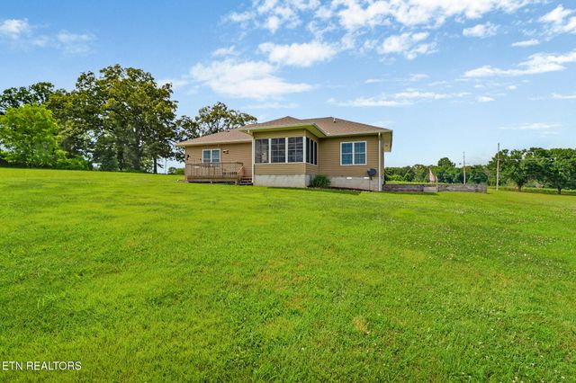 1432 Sawmill Rd., Crossville, TN 38555