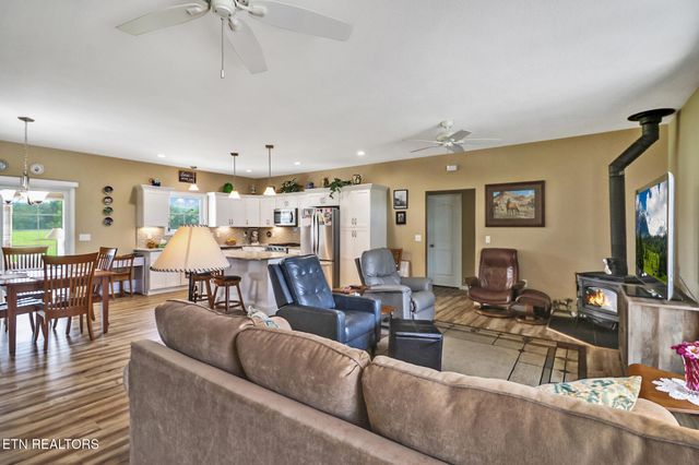 1432 Sawmill Rd., Crossville, TN 38555