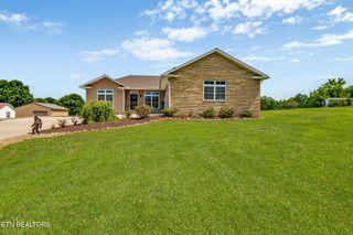 1432 Sawmill Rd., Crossville, TN 38555