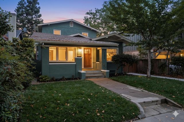 3279 D St, Sacramento, CA 95816