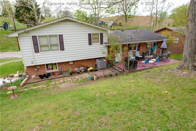 1214 Village Drive, South Charleston, WV 25309