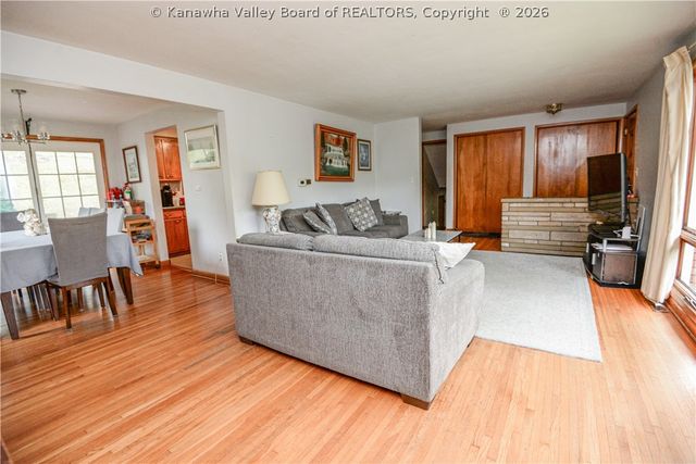 1214 Village Drive, South Charleston, WV 25309