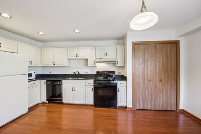 37 Terrace Lane F, Lake Zurich, IL 60047