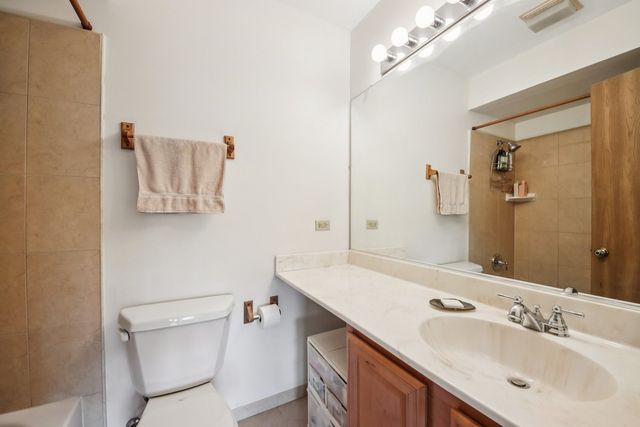 37 Terrace Lane F, Lake Zurich, IL 60047