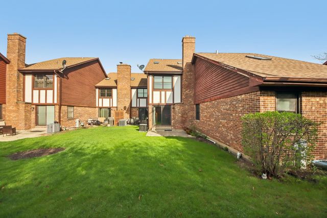 37 Terrace Lane F, Lake Zurich, IL 60047
