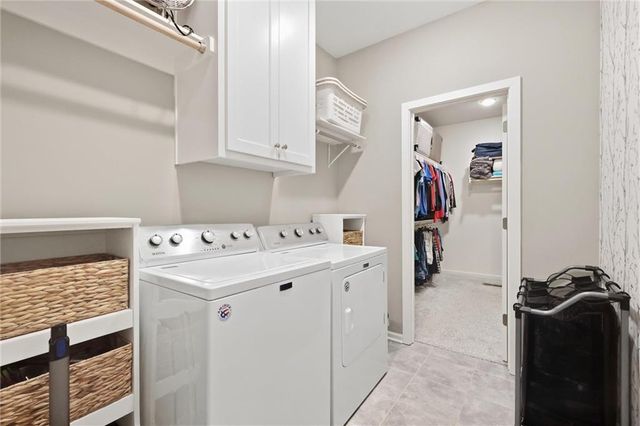 21807 W 46th Terrace, Shawnee, KS 66226
