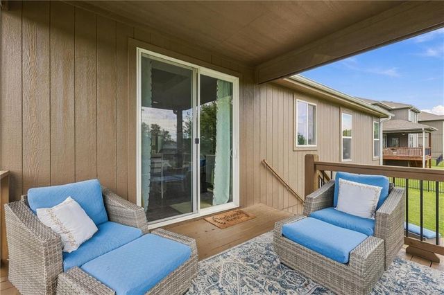 21807 W 46th Terrace, Shawnee, KS 66226