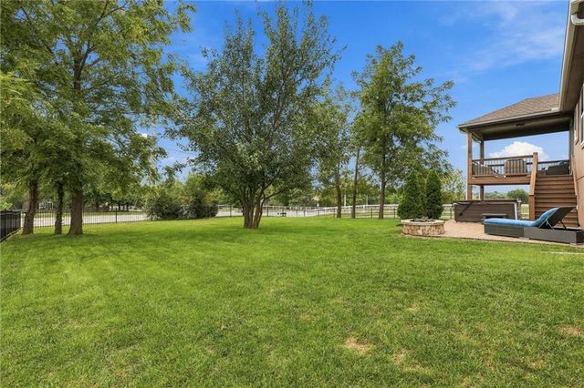21807 W 46th Terrace, Shawnee, KS 66226