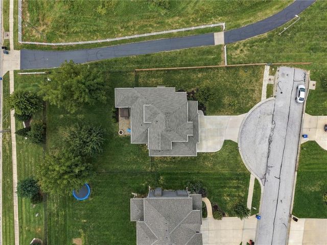 21807 W 46th Terrace, Shawnee, KS 66226