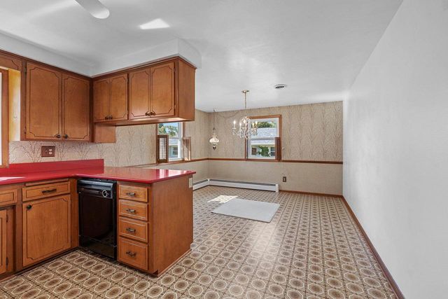 616 SARATOGA STREET, Green Bay, WI 54303