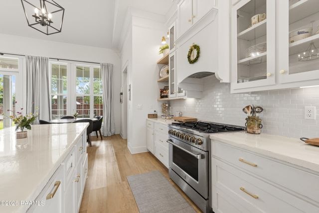 1147 Le Triomphe Parkway, Broussard, LA 70518