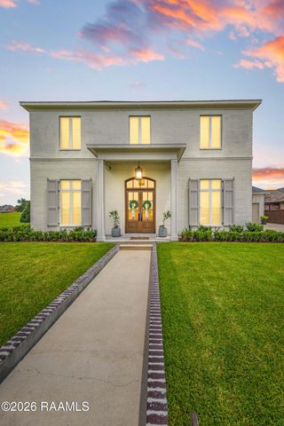 1147 Le Triomphe Parkway, Broussard, LA 70518