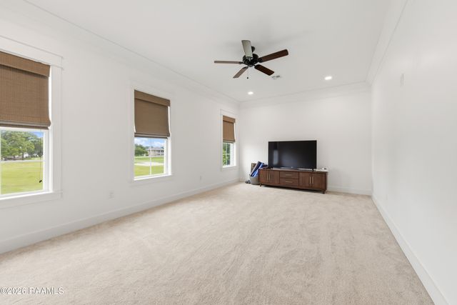 1147 Le Triomphe Parkway, Broussard, LA 70518