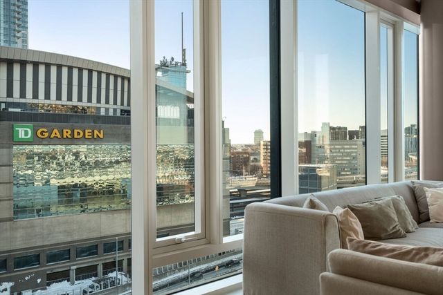 100 Lovejoy Wharf 11D, Boston, MA 02114