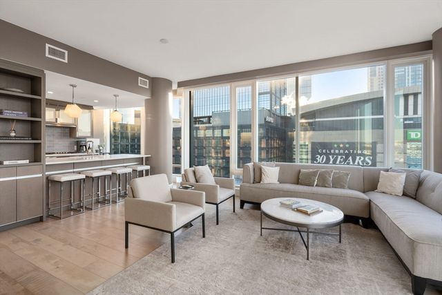 100 Lovejoy Wharf 11D, Boston, MA 02114
