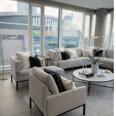 100 Lovejoy Wharf 11D, Boston, MA 02114