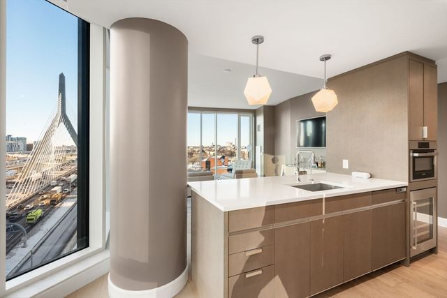 100 Lovejoy Wharf 11D, Boston, MA 02114