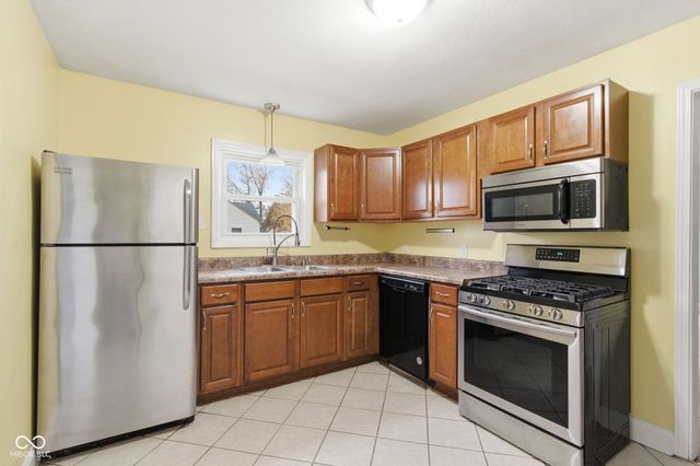 1424 Wallace Avenue, Indianapolis, IN 46201