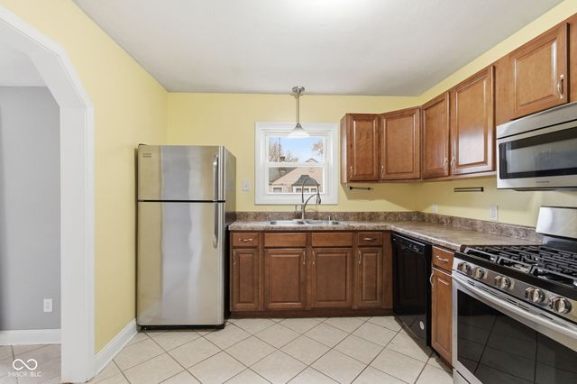 1424 Wallace Avenue, Indianapolis, IN 46201