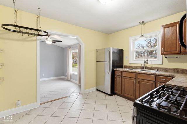 1424 Wallace Avenue, Indianapolis, IN 46201